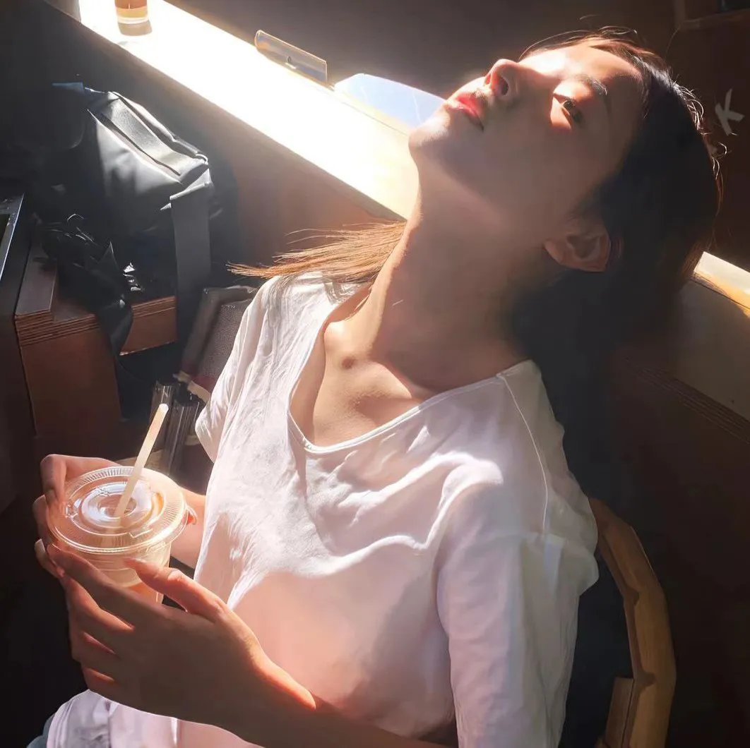 彩云妃子